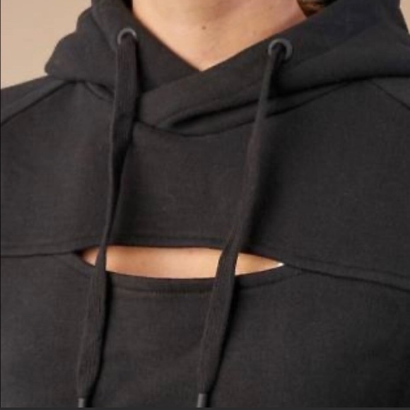 2 Gymshark cropped hoodies, both Never worn, 1 NWT - Picture 3 of 4